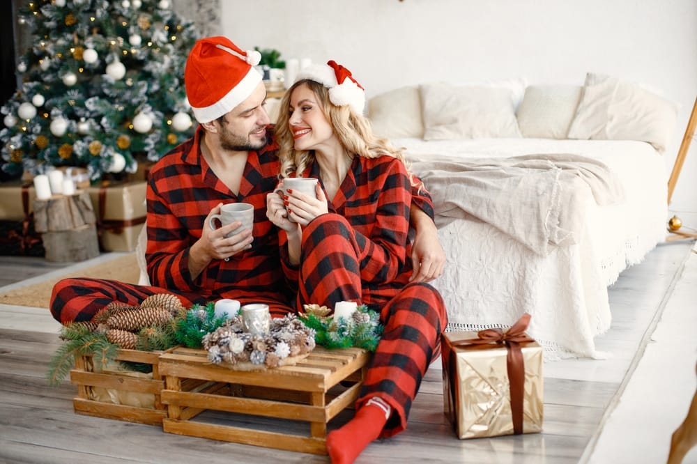9 Ways Couples Without Kids Celebrate Christmas Without Feeling Out Of Place
