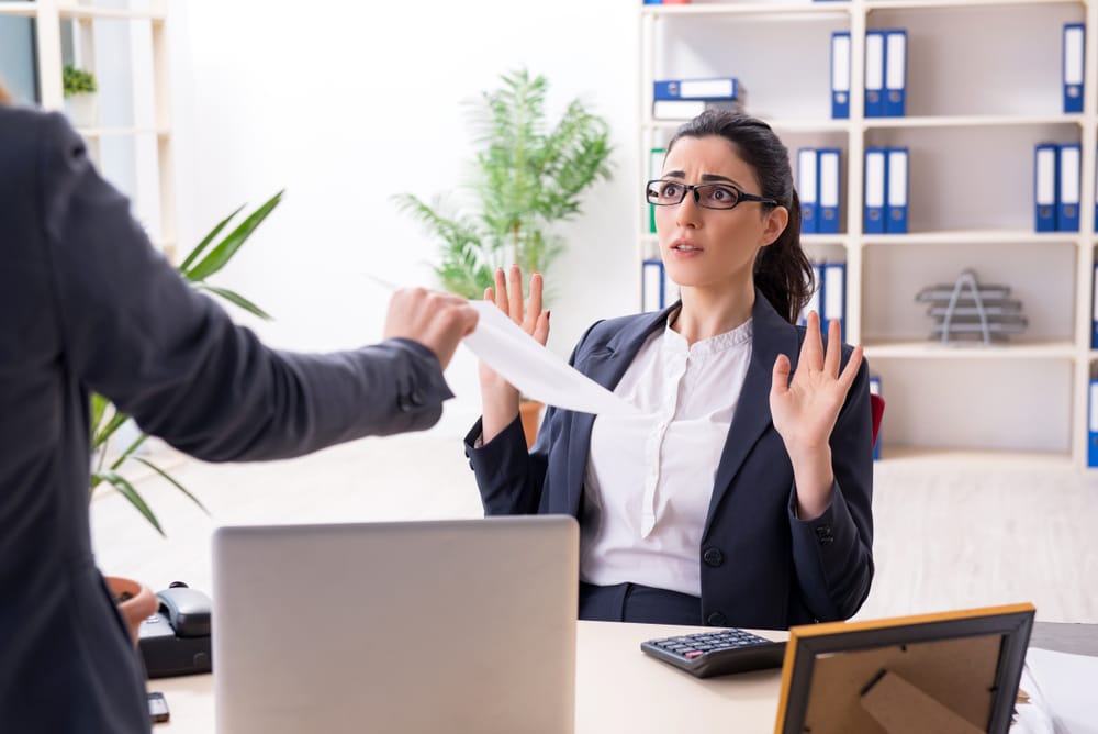 7 Social Barriers Working Couples Without Children Still Encounter